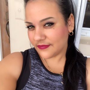 Meet your Posher, Natali